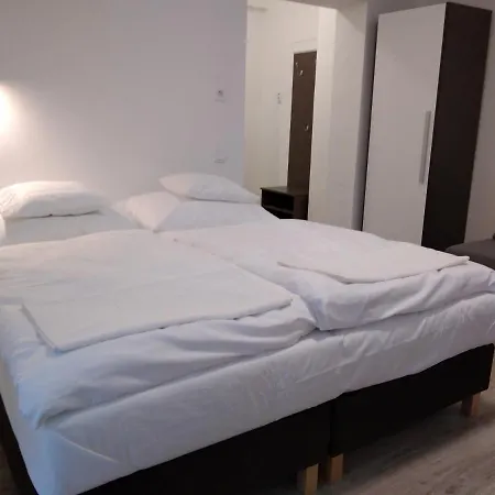 Diana Panzio Bed & Breakfast