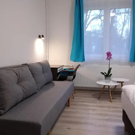 Diana Panzio Oda ve Kahvaltı 3*