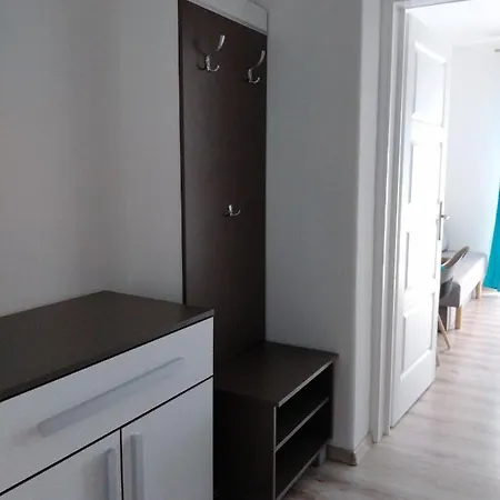 Diana Panzio Oda ve Kahvaltı 3*