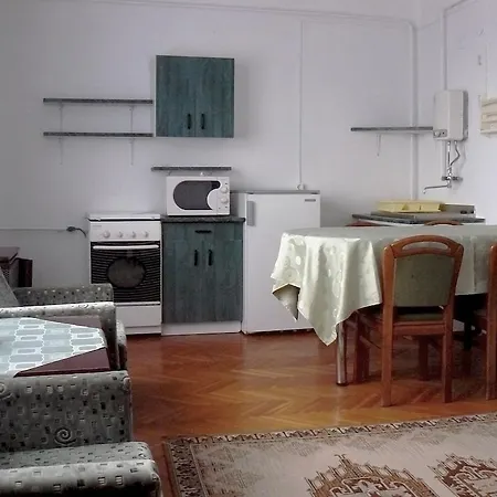 Oda ve Kahvaltı Diana Panzio Matrafured